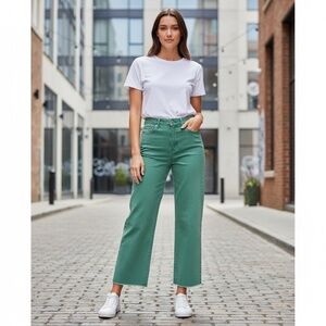Green Cropped Ankle Denim Pants – Chic Everyday Statement